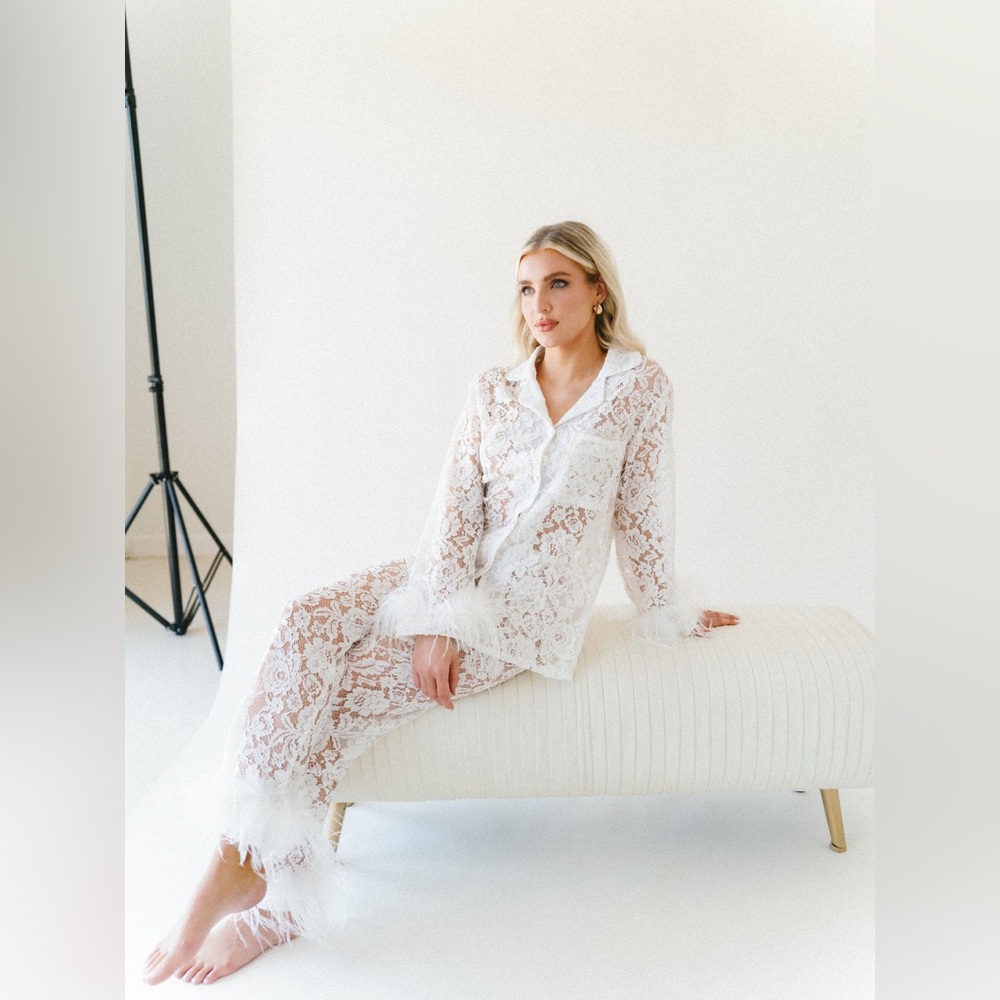 BON VIVIANN Lovelace The Daydreamer Pajamas